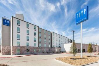 Hotel TRYP By Wyndham College Station