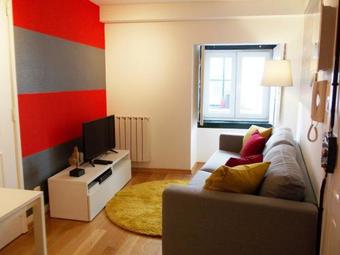 Contemporary Apartment In Chiado 1