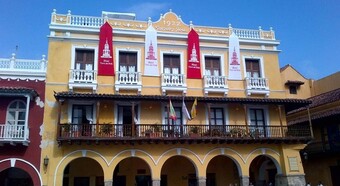 Hotel Torre Del Reloj