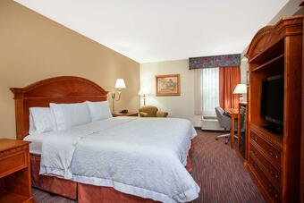 Hotel Ramada By Wyndham Orlando Florida Mall